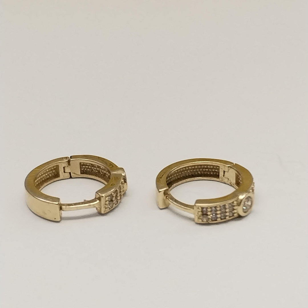 ARETES ARRACADAS C CIRCONIAS 10K 2.7 GR (NUEVO)