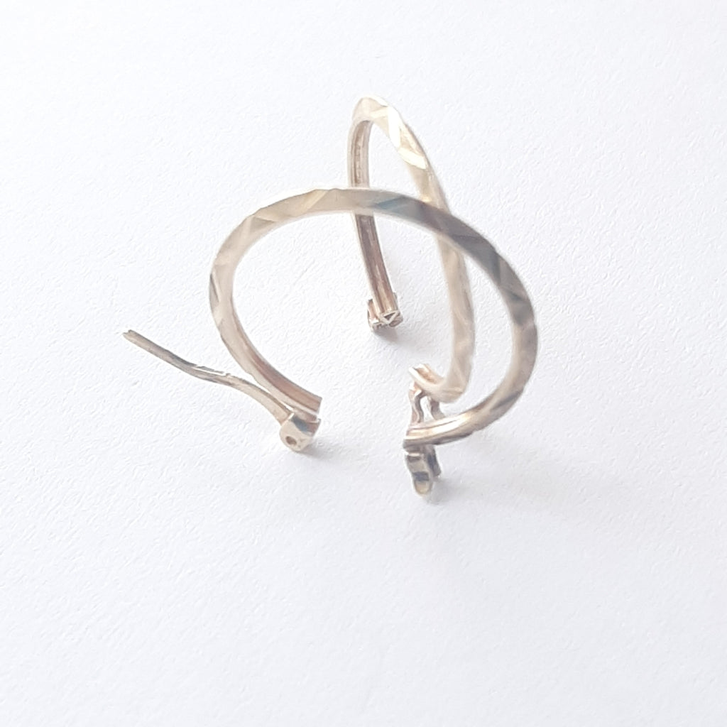 ARRACADAS PAR ORO 14 K 1.7 GRMS (SEMINUEVO)