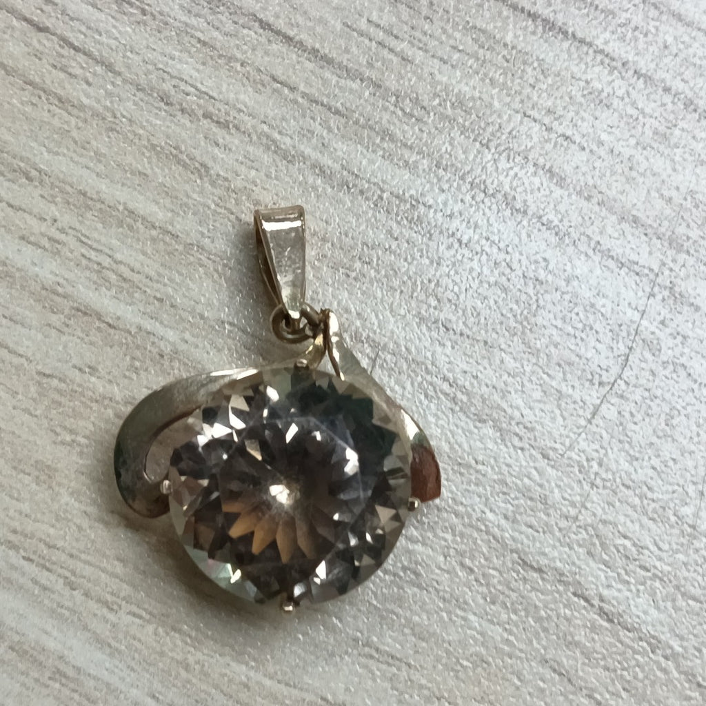 DIJE ORO 10 K 5.8 GRMS (SEMINUEVO)