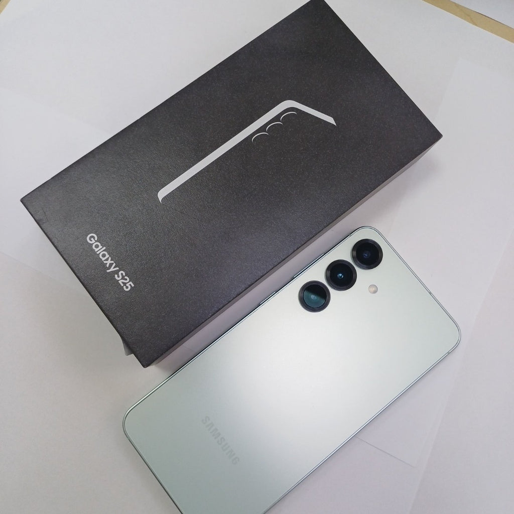 CELULAR SAMSUNG GALAXY S25 SM-S931B (2025) 256 GB 12 GB RAM (SEMINUEVO)
