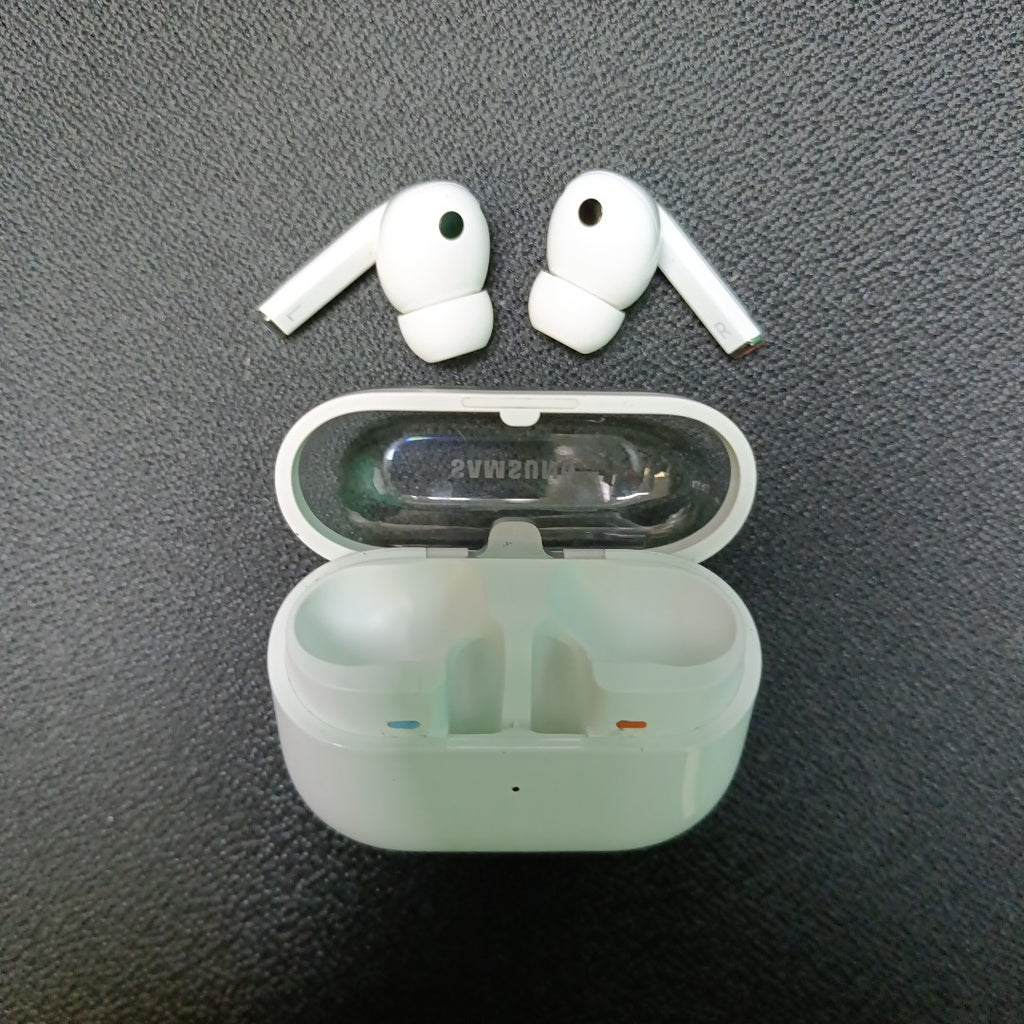 AUDIFONOS SAMSUNG GALAXY BUDS 3 PRO SM-R630 INALAMBRICO IN EAR (SEMINUEVO)