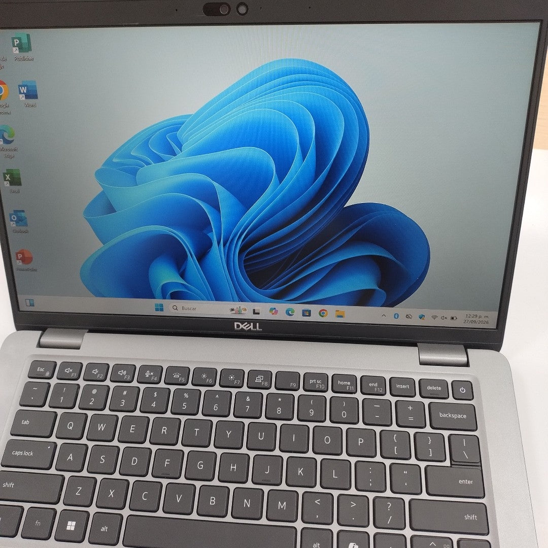 LAPTOP DELL LATITUDE 5450 (2024) 512 GB SSD 16 GB RAM (SEMINUEVO)