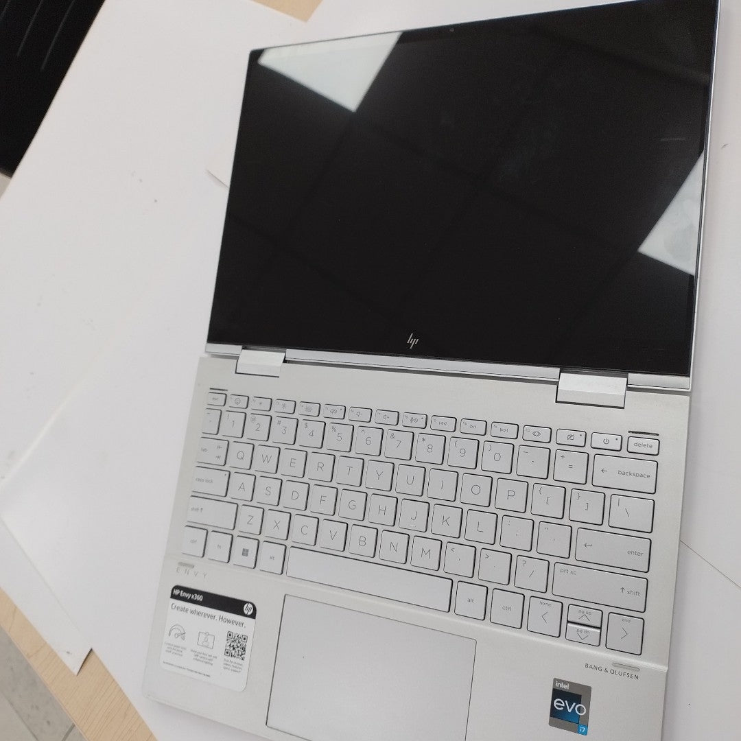 LAPTOP HP ENVY X360 (2 EN 1) 13-BF0013DX (2022) 512 GB SSD 8 GB RAM (SEMINUEVO)