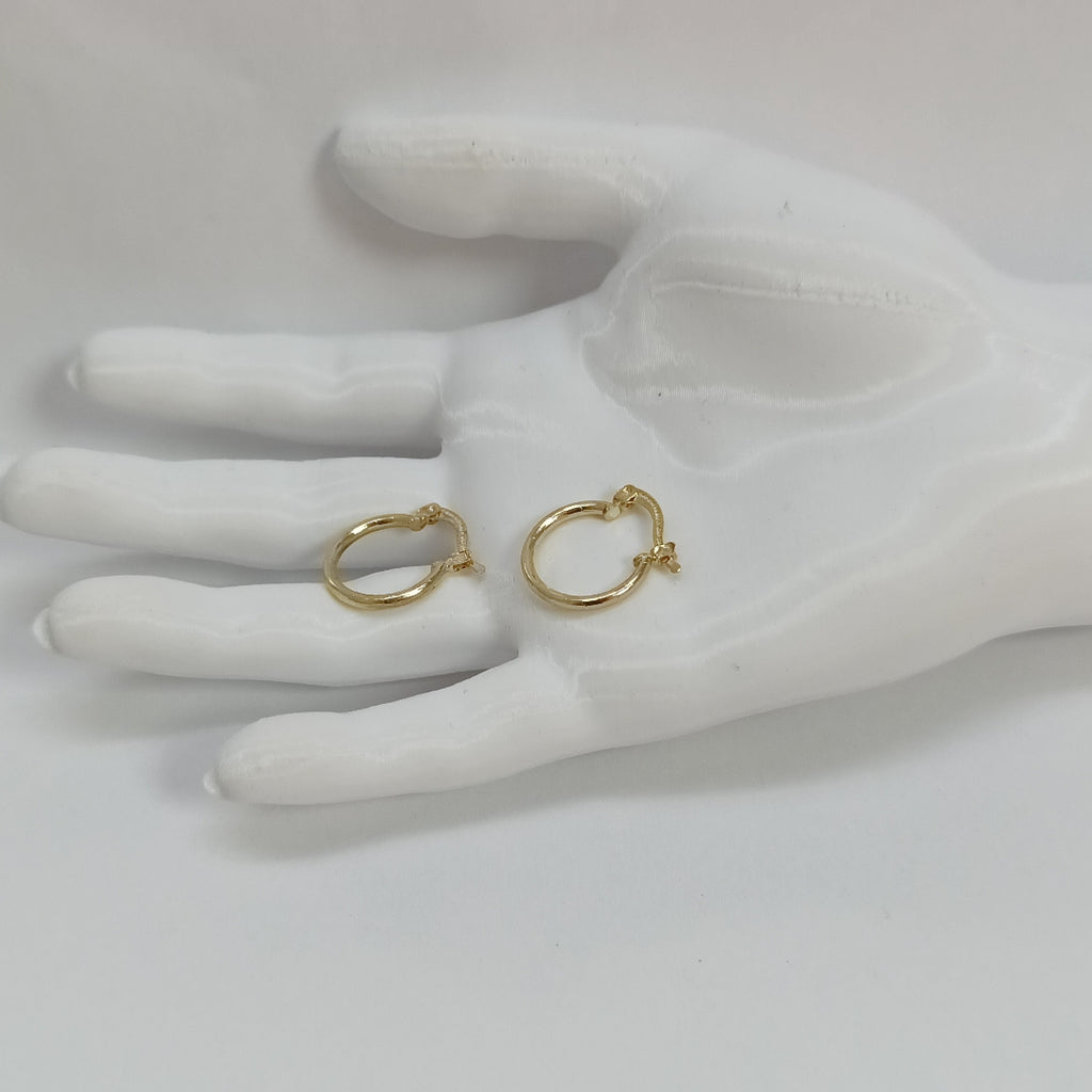 ARETES ARRACADAS ESTRIADAS 14K 1.4 GR (NUEVO)