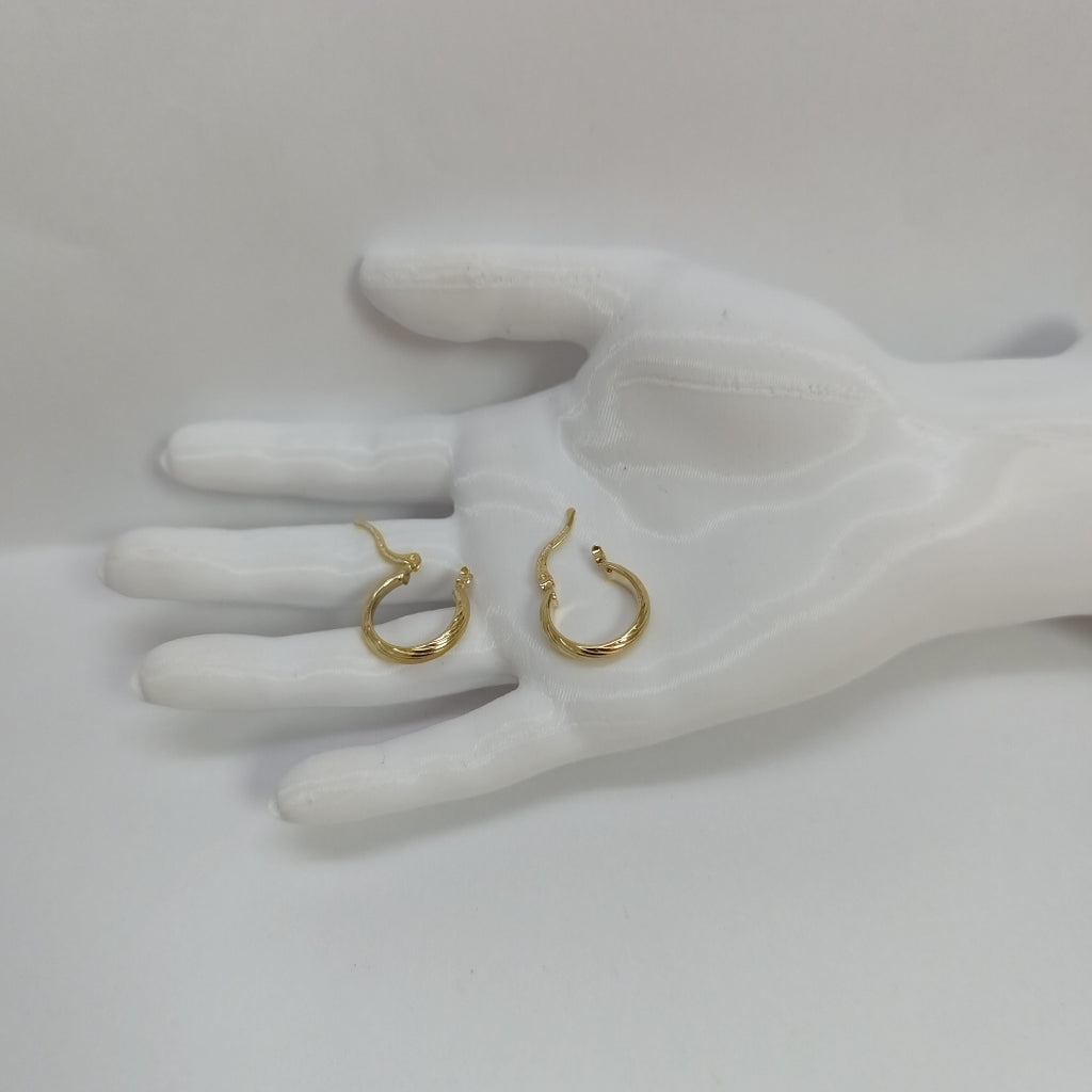 ARETES ARRACADA ASTRIADA 14K 1.7 GR (NUEVO)