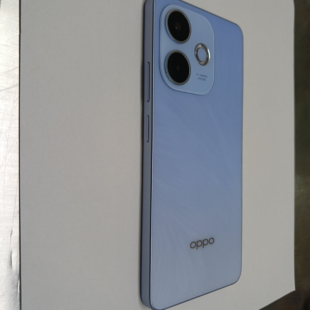 CELULAR OPPO A5 PRO CPH2711 (2025) 256 GB 8 GB RAM (SEMINUEVO)