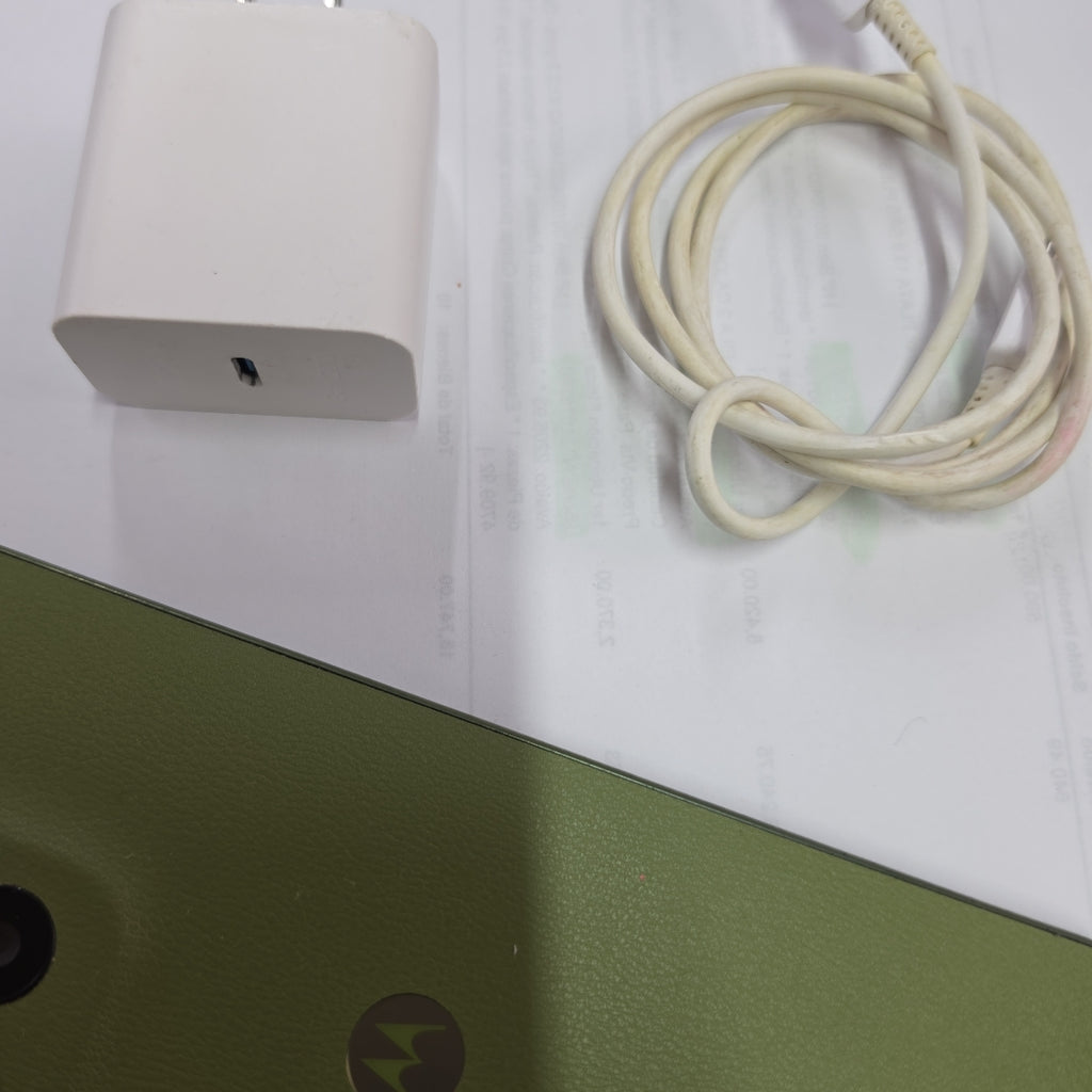 CELULAR MOTOROLA MOTO G15 XT2521-2 (2025) 256 GB 4 GB RAM (SEMINUEVO)