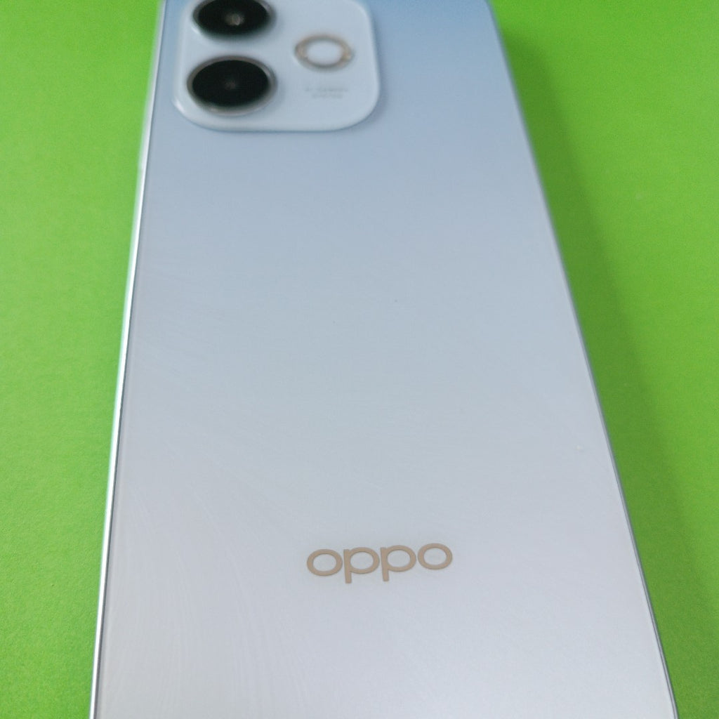 CELULAR OPPO A5 PRO CPH2711 (2025) 256 GB 8 GB RAM (SEMINUEVO)