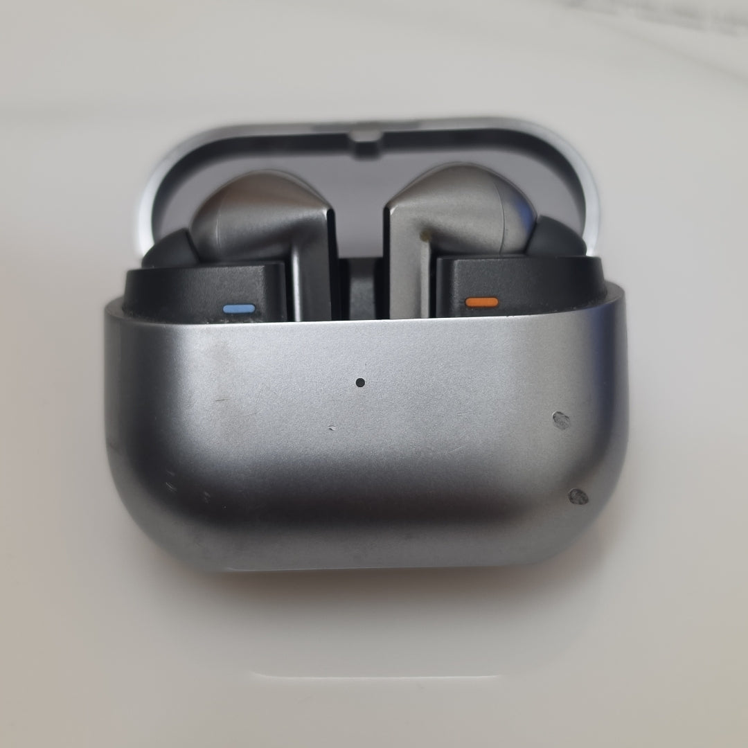 AUDIFONOS SAMSUNG GALAXY BUDS 3 PRO SM-R630 INALAMBRICO IN EAR (SEMINUEVO)