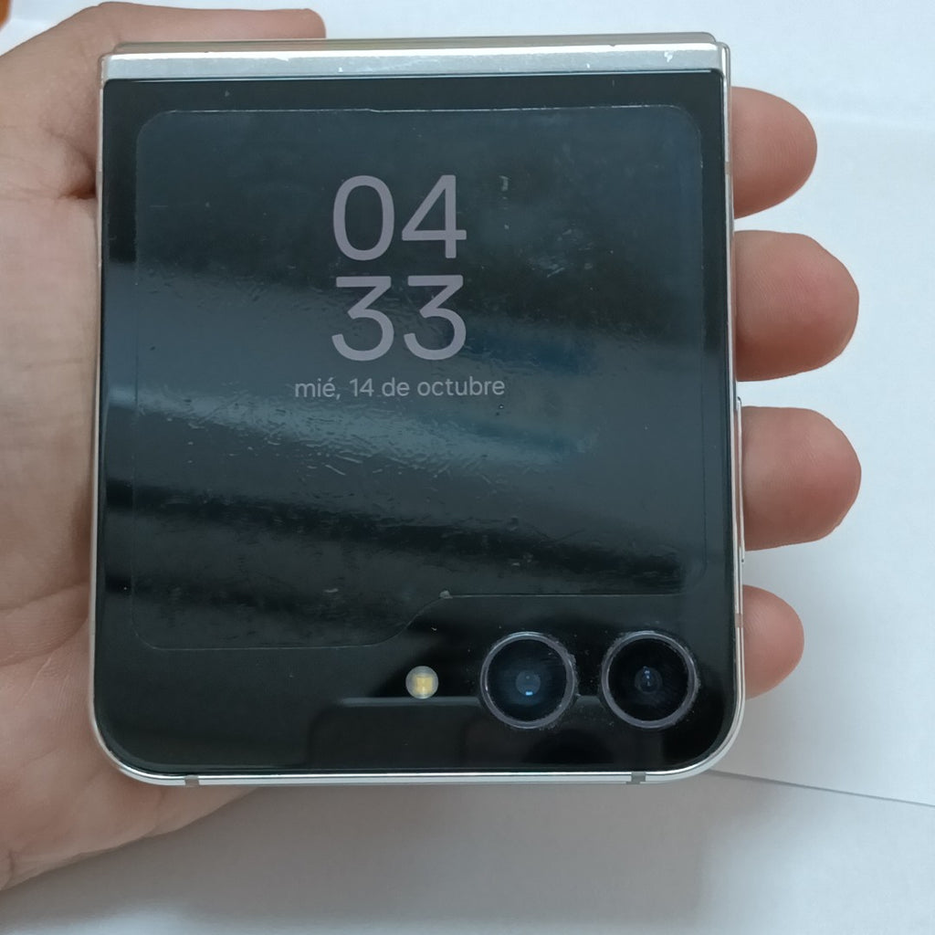 CELULAR SAMSUNG GALAXY Z FLIP 5 SM-F731B (2023) 512 GB 8 GB RAM (SEMINUEVO)