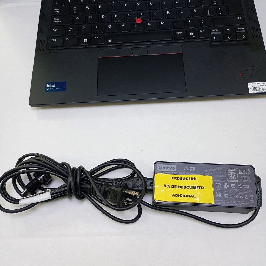 LAPTOP LENOVO THINKPAD T14 GEN 5 (2025) 512 GB SSD 16 GB RAM (SEMINUEVO)
