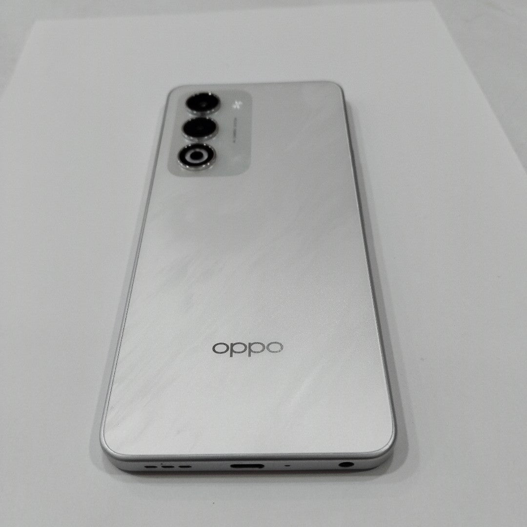 CELULAR OPPO A5 CPH2727 (2025) 256 GB 4 GB RAM (SEMINUEVO)
