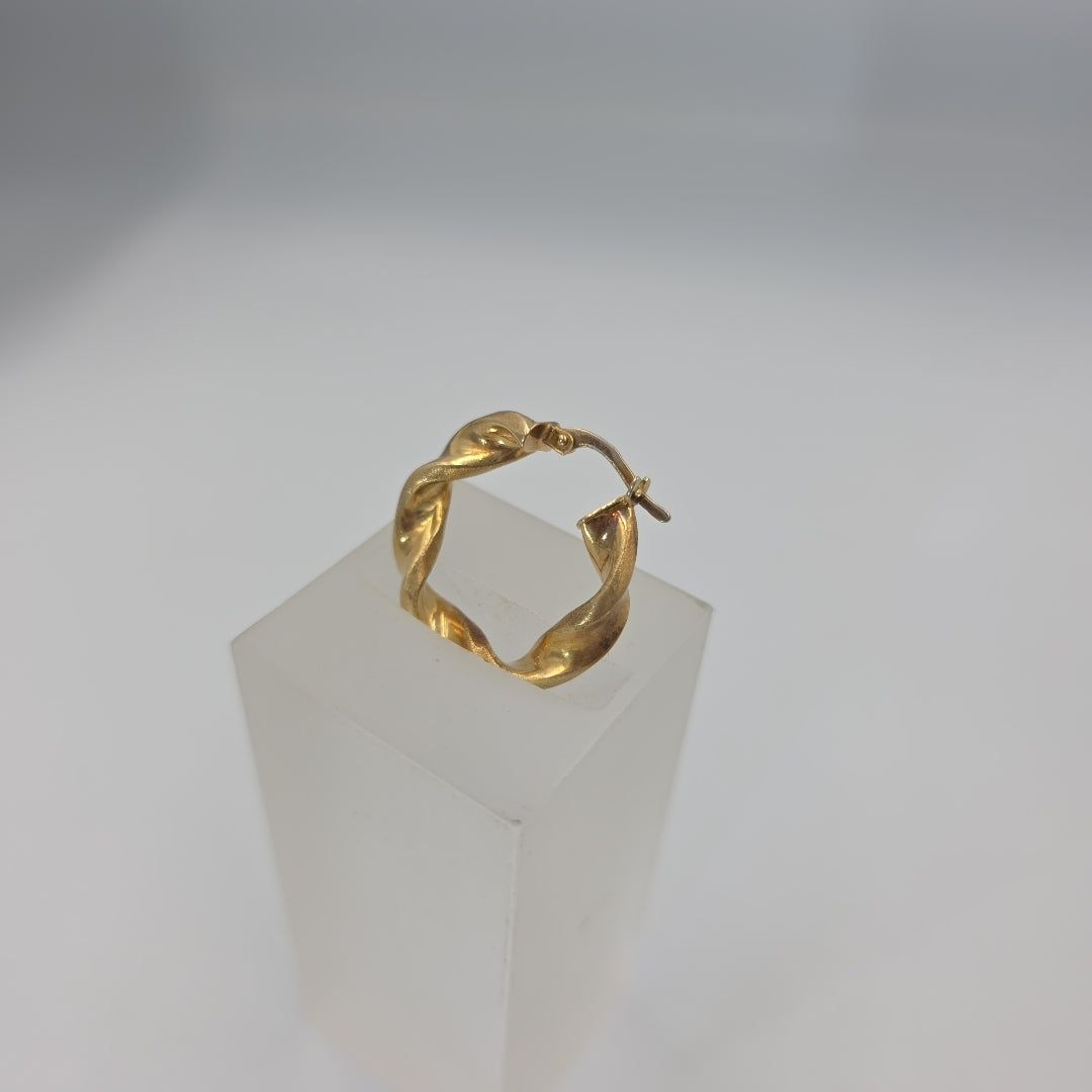 ARRACADAS PAR ORO 14 K 2.9 GRMS (SEMINUEVO)