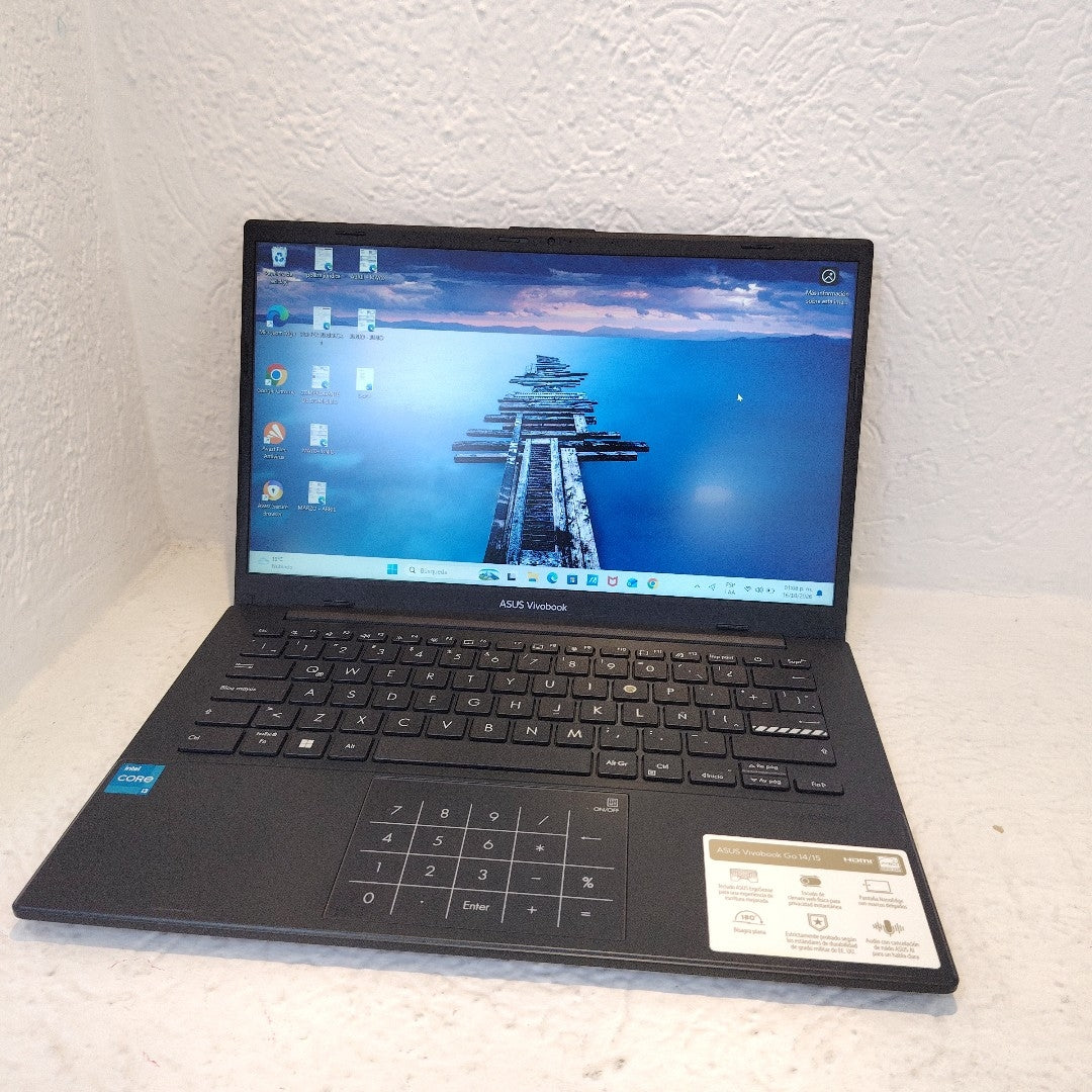 LAPTOP ASUS VIVOBOOK GO 14 E1404GA-NK136W (2024) 512 GB SSD 8 GB RAM (SEMINUEVO)