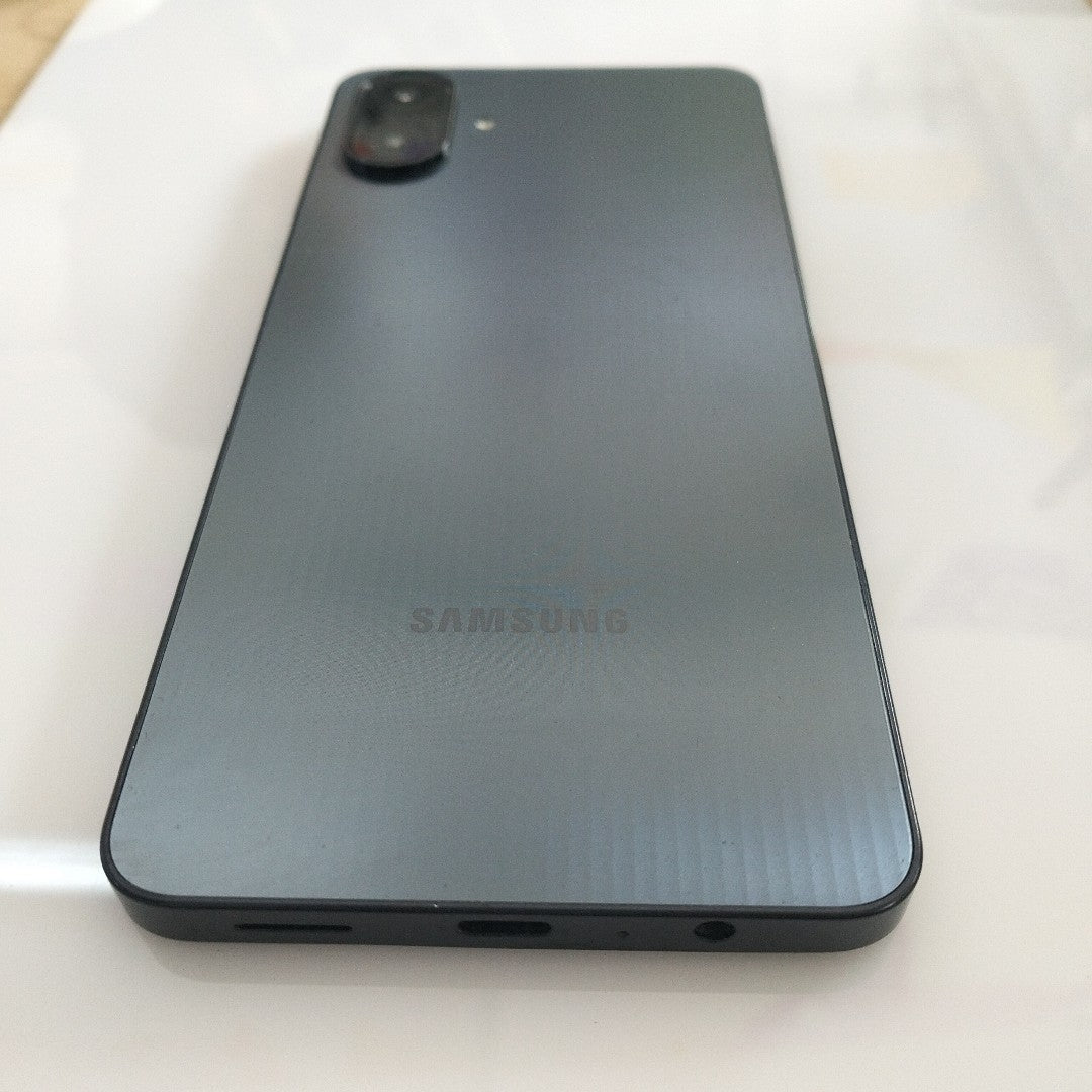 CELULAR SAMSUNG GALAXY A07 SM-A075M (2025) 64 GB 4 GB RAM (SEMINUEVO)