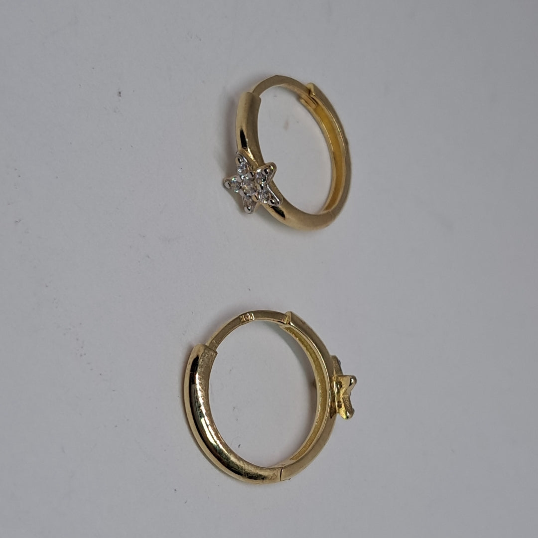 ARETES ARRACADAS FIG ESTRELLA CIRCONIAS 10K 1.7 GR (NUEVO)