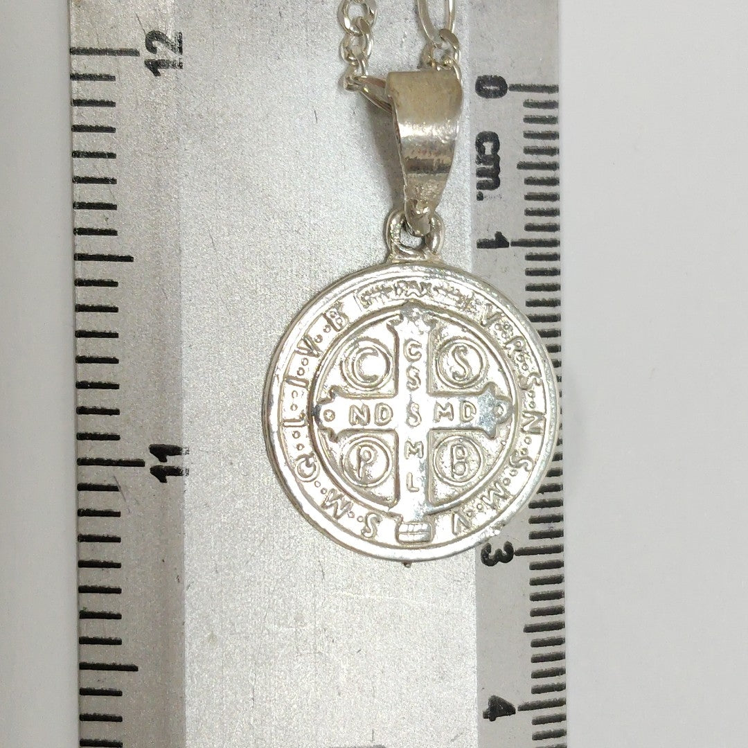 CADENA, MEDALLA RELIGIOSA PLATA 7.6 GRMS (SEMINUEVO)