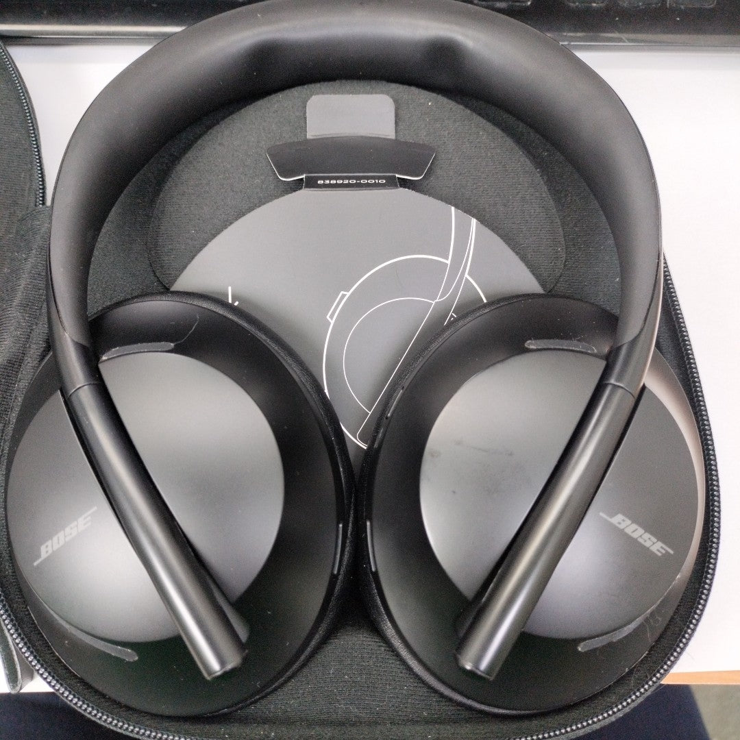 AUDIFONOS BOSE NC 700 INALAMBRICO OVER EAR (SEMINUEVO)
