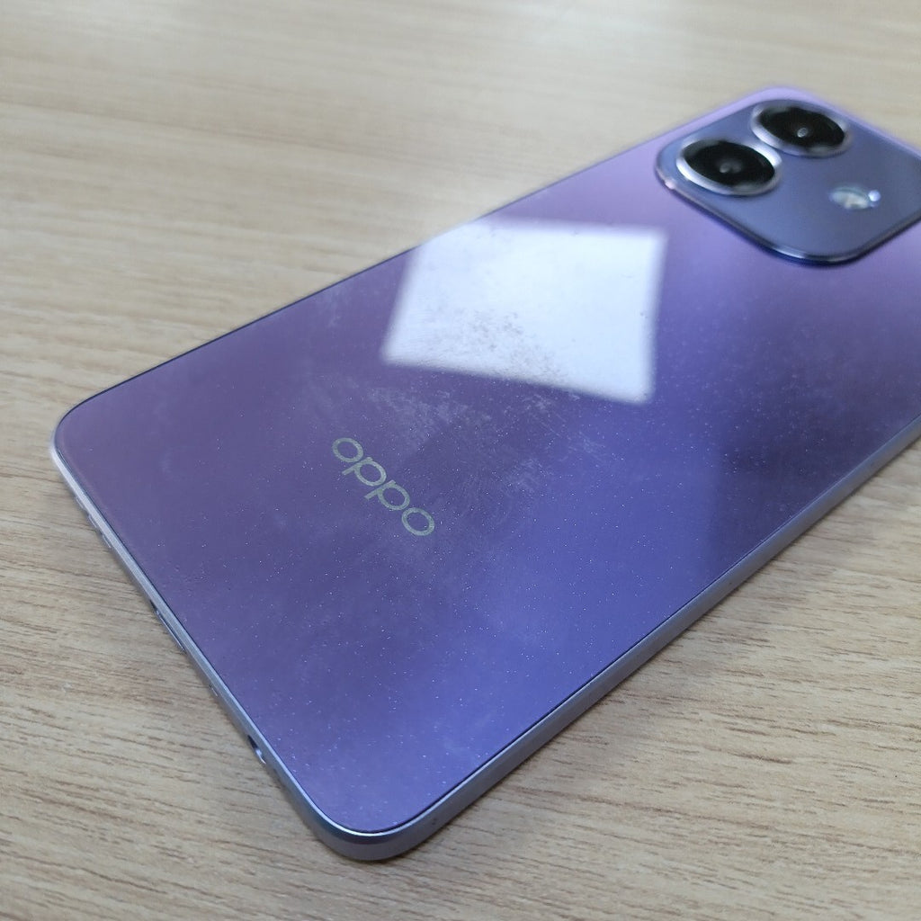 CELULAR OPPO A40 CPH2669 (2024) 256 GB 4 GB RAM (SEMINUEVO)
