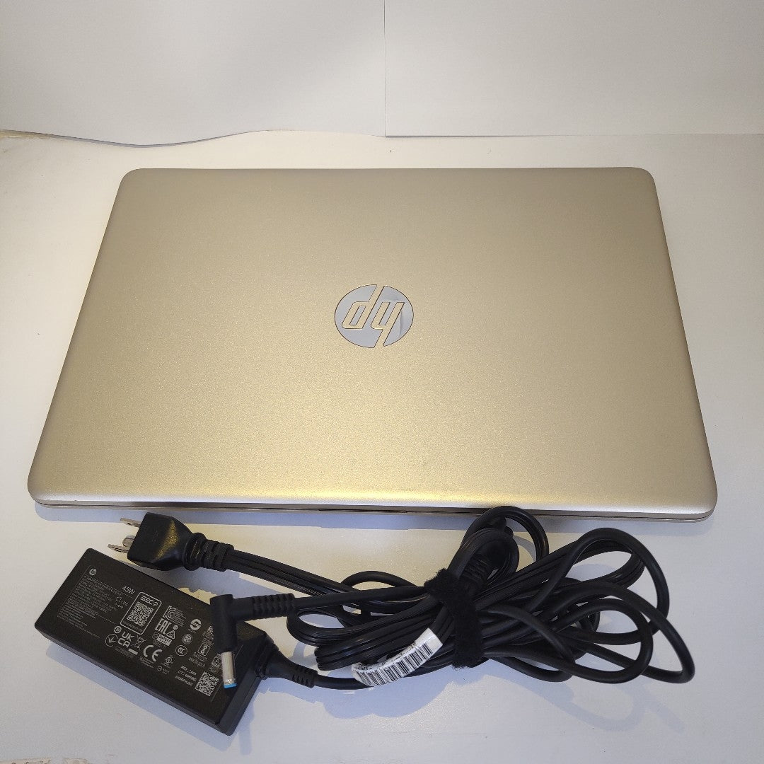 LAPTOP HP 14-DK1514LA (2021) (SEMINUEVO)