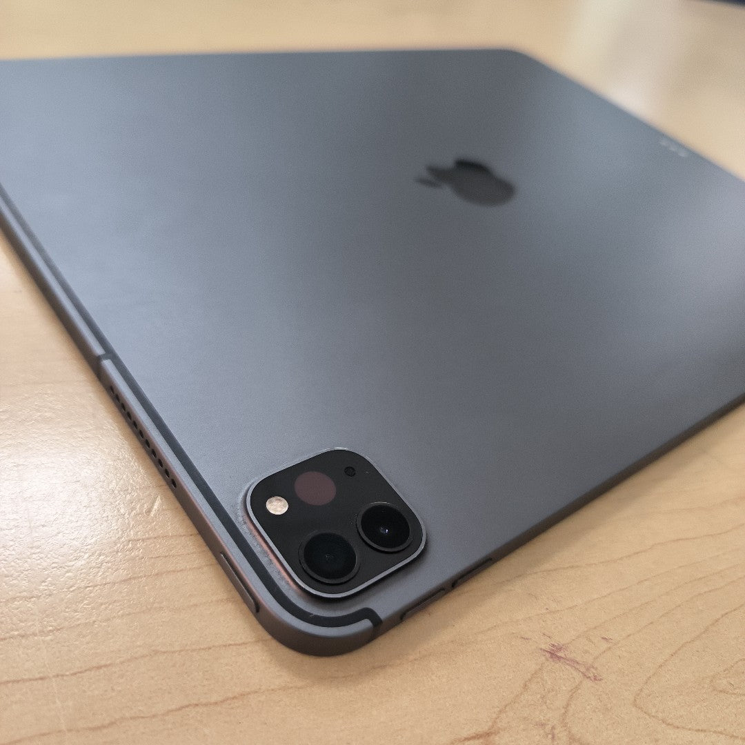 TABLETA APPLE IPAD PRO 5 12.9" A2379 256 GB 8 GB RAM (SEMINUEVO)