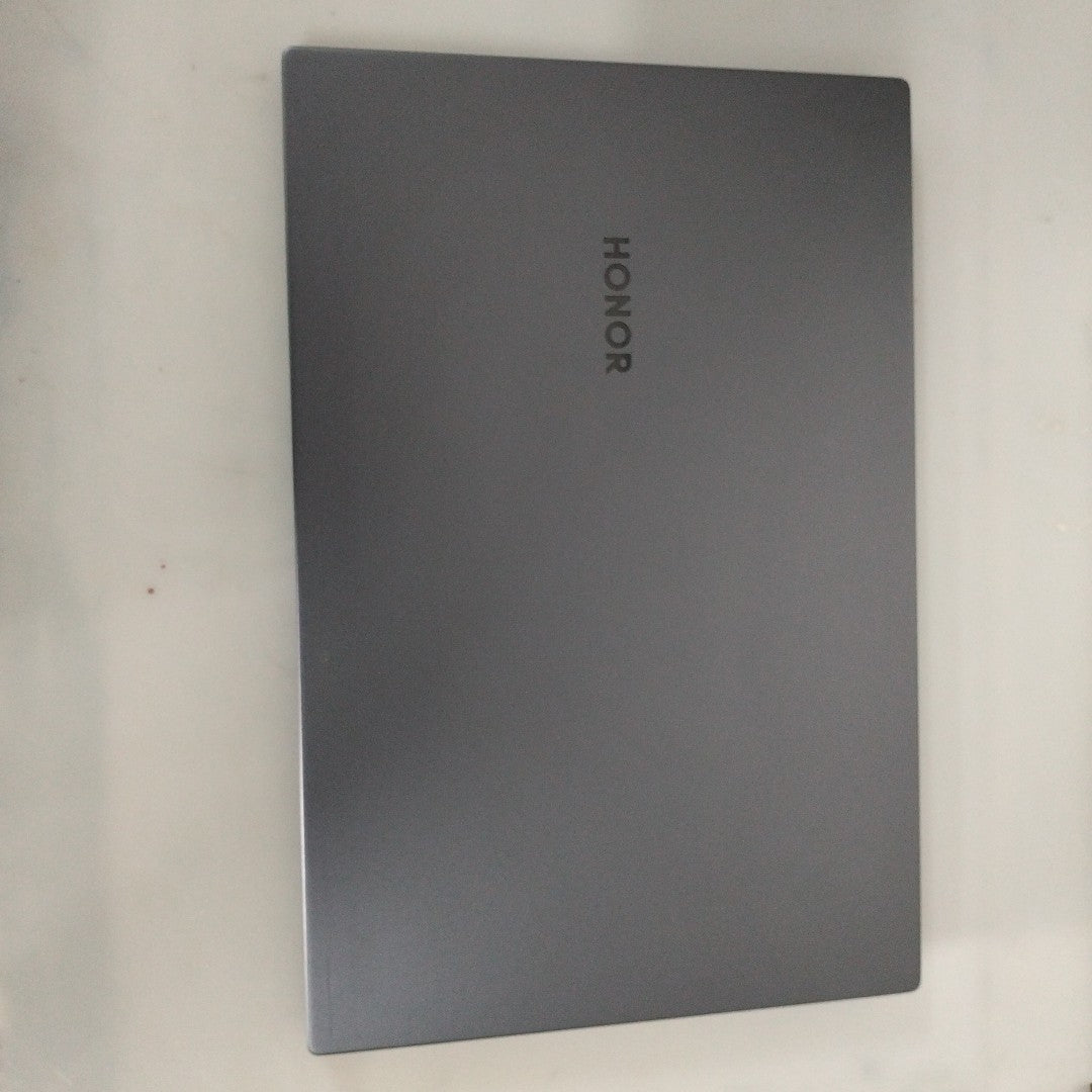 LAPTOP HONOR MAGICBOOK X14 NBR-WAH9 (2021) 512 GB SSD 8 GB RAM (SEMINUEVO)