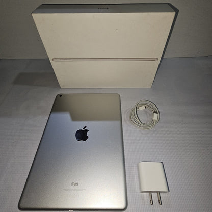 TABLETA APPLE IPAD 9 A2602 64 GB 3 GB RAM (SEMINUEVO)