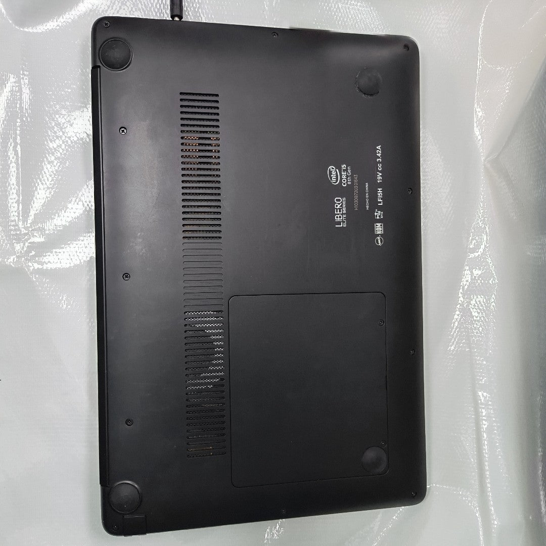 LAPTOP GHIA LIBERO ELITE LFI5H (2021) 256 GB SSD 8 GB RAM (SEMINUEVO)