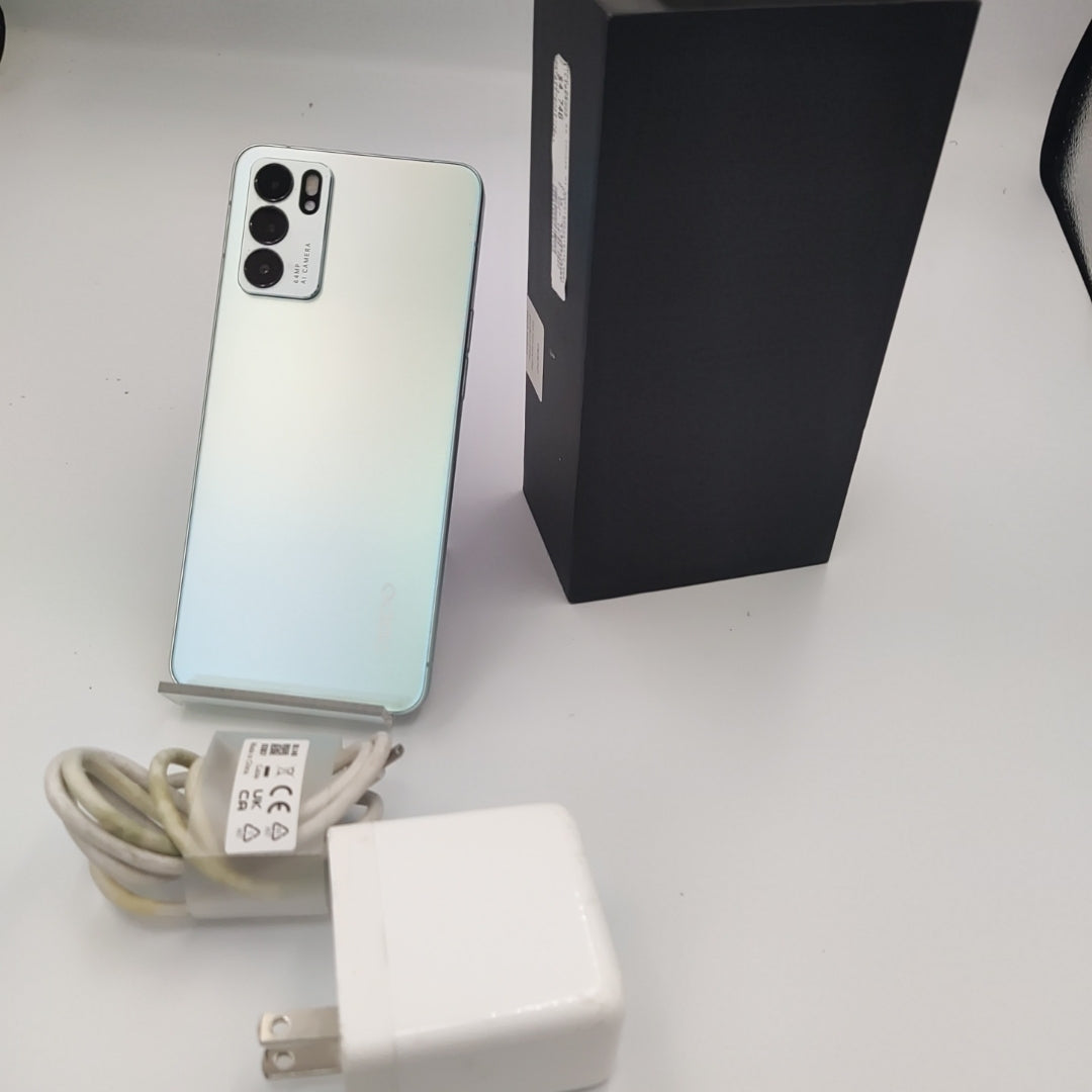 CELULAR OPPO  RENO6 5G CPH2251 128 GB 8 GB RAM (SEMINUEVO)