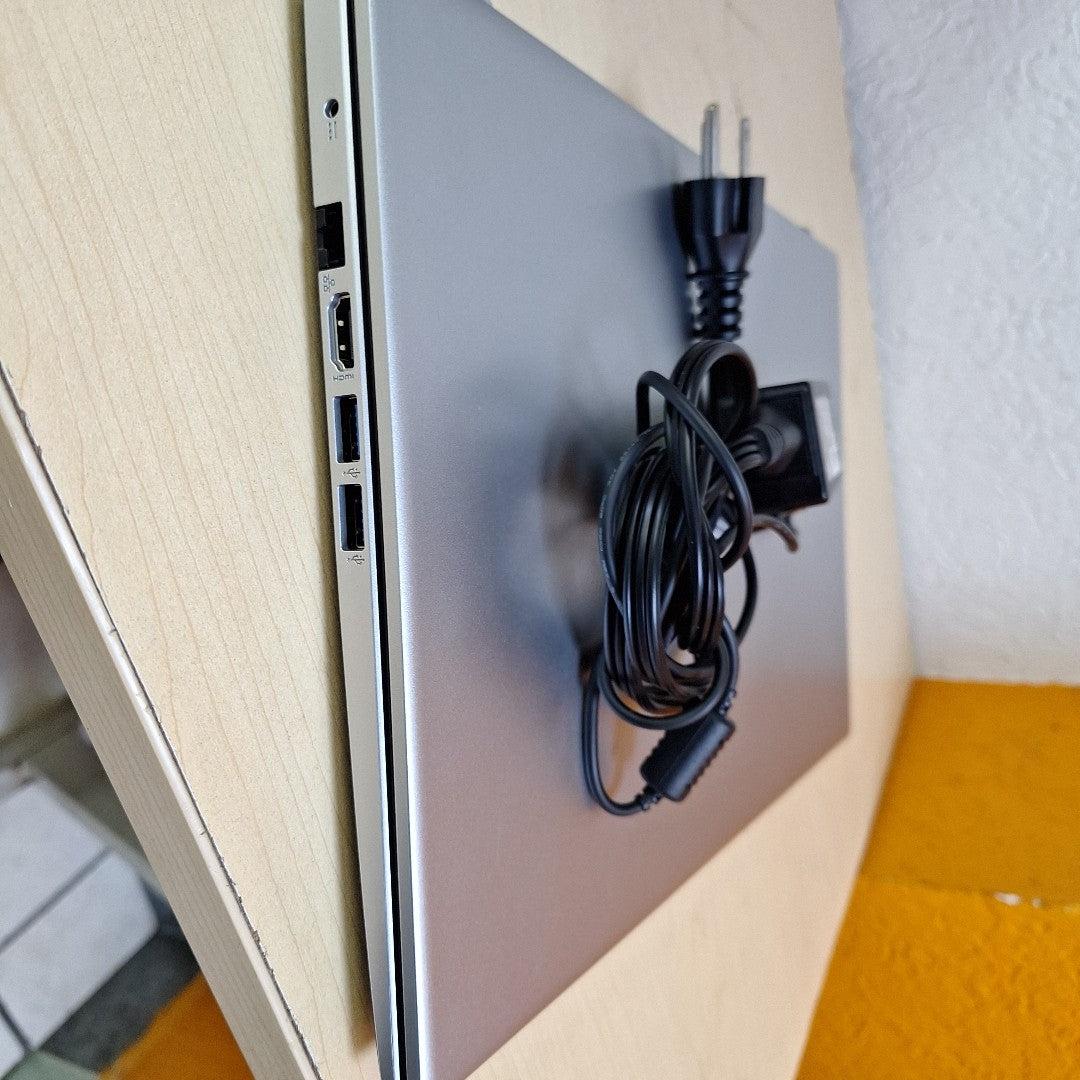 LAPTOP ACER ASPIRE 3 A315-35-C3RU (2022) 1 TB 8 GB RAM (SEMINUEVO)
