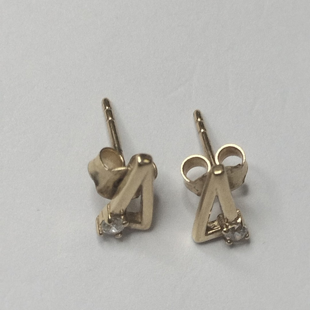 10408BRO00000B1527 FRD11 BROQUEL DE TRIANGULO CON CIRCONIA EN ESQUINA ORO 14K 1GRS (NUEVO)