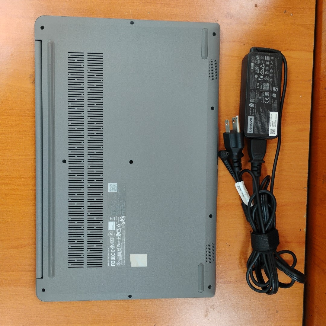 LAPTOP LENOVO IDEAPAD 1 15AMN7 (2023) 256 GB SSD 8 GB RAM (SEMINUEVO)