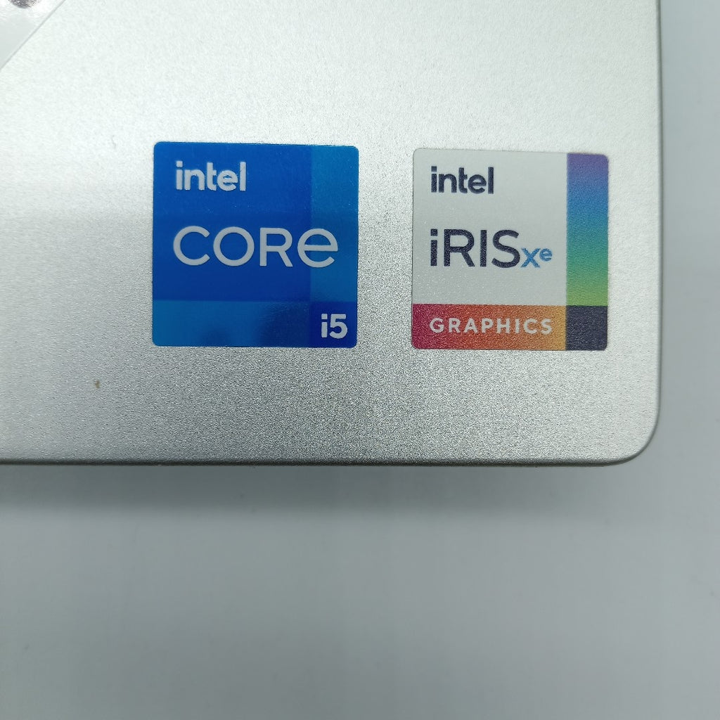 LAPTOP DELL INSPIRON 16 5620 (2022) 512 GB SSD 16 GB RAM (SEMINUEVO)