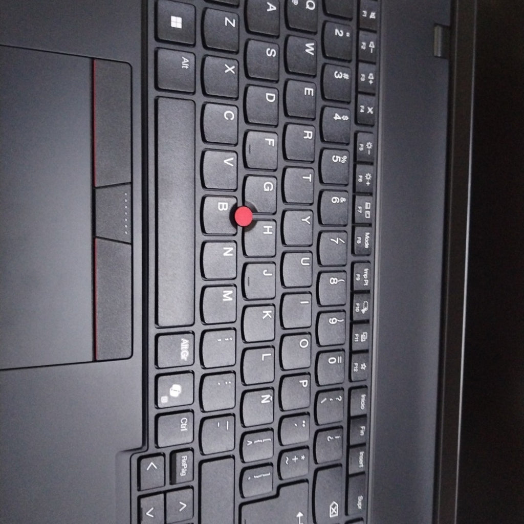 LAPTOP LENOVO THINKPAD L16 GEN 1 (2024) 512 GB SSD 16 GB RAM (SEMINUEVO)