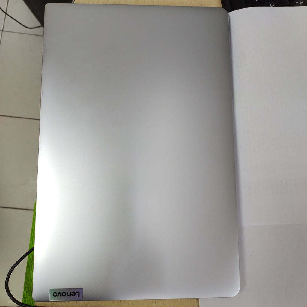 LAPTOP LENOVO IDEAPAD 1 15AMN7 (2023) 256 GB SSD 8 GB RAM