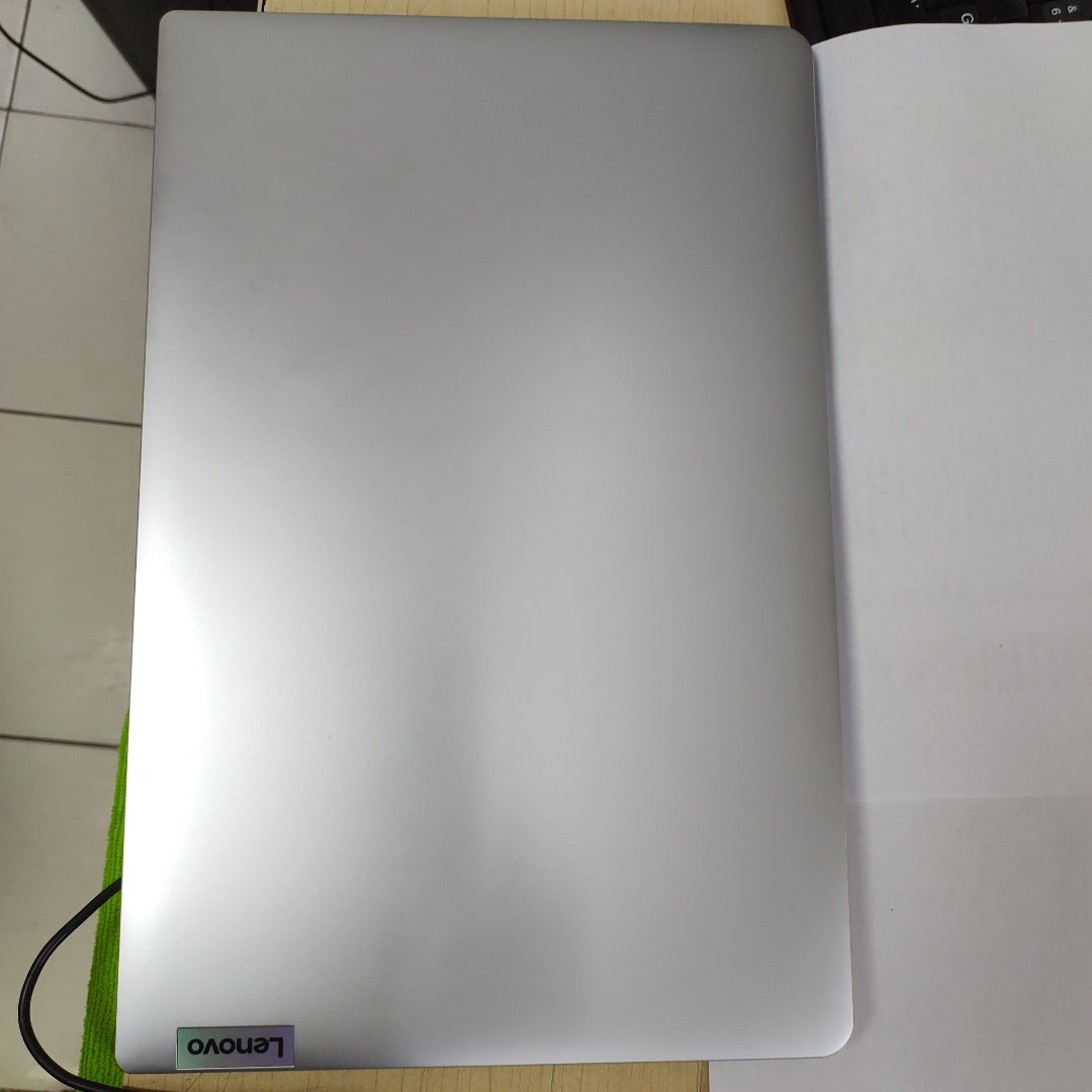 LAPTOP LENOVO IDEAPAD 1 15AMN7 (2023) 256 GB SSD 8 GB RAM