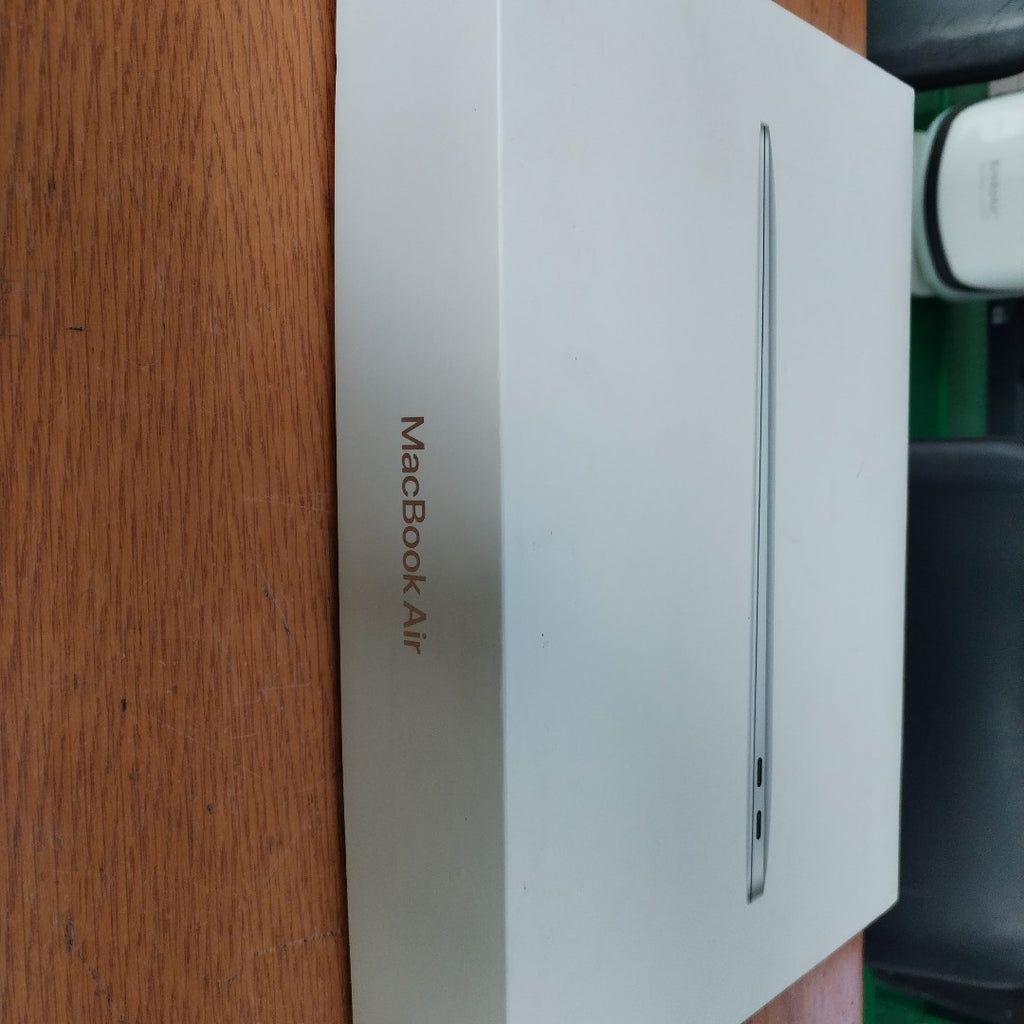 LAPTOP APPLE MACBOOK AIR 13" 2020 3.2 A2337 256 GB SSD 8 GB RAM (SEMINUEVO)