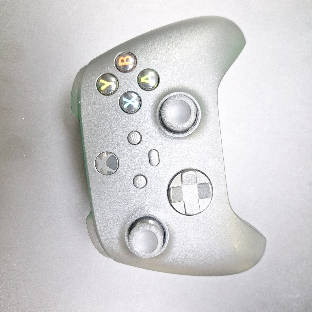 CONSOLA DE VIDEOJUEGO MICROSOFT XBOX ONE X 1 TB (SEMINUEVO)