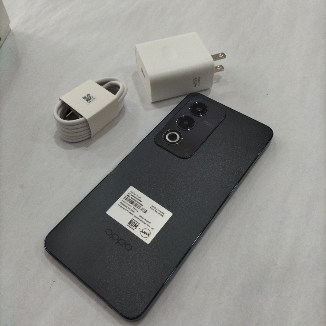 CELULAR OPPO  A80 5G CPH2639 (2024) 256 GB 8 GB RAM