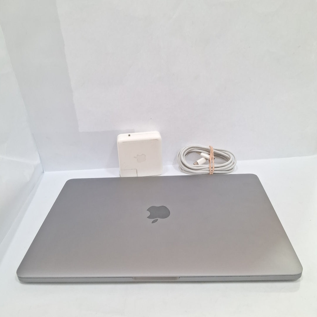 LAPTOP APPLE MACBOOK PRO 13" 2020 2.0 A2251 512 GB SSD 16 GB RAM (SEMINUEVO)