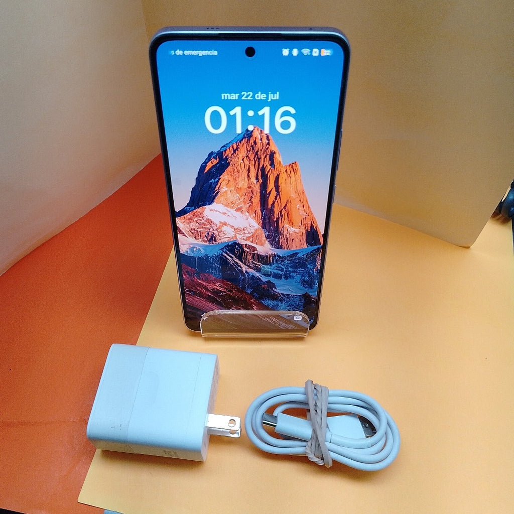 CELULAR OPPO  RENO 13F 5G CPH2699 (2025) 256 GB 12 GB RAM (SEMINUEVO)