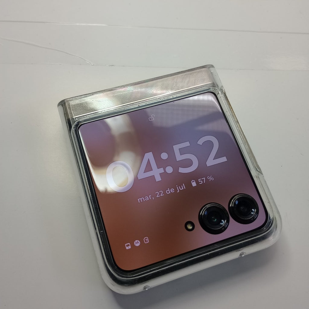 CELULAR MOTOROLA RAZR 50 5G XT2453-1 512 GB 12 GB RAM (SEMINUEVO)