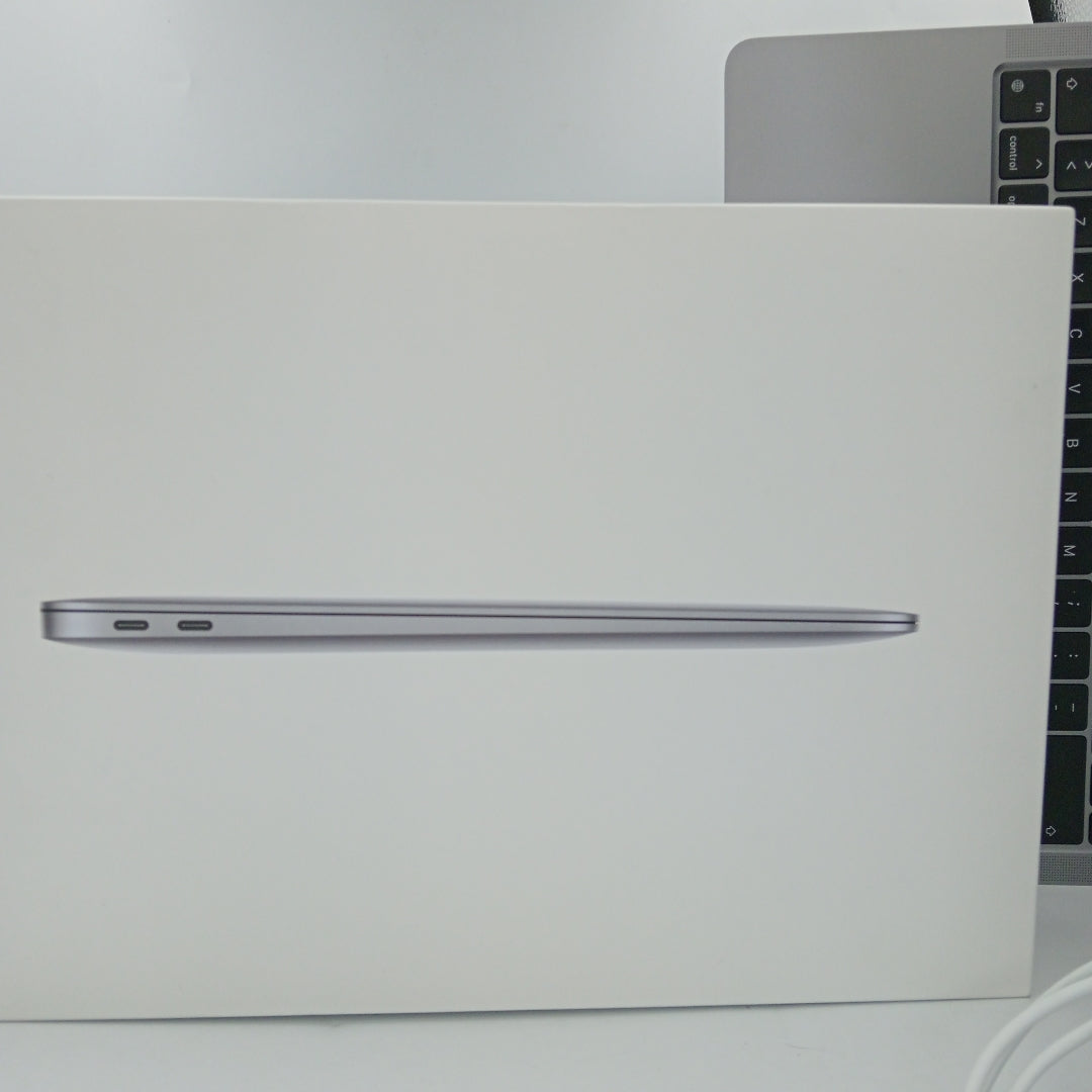 LAPTOP APPLE MACBOOK AIR 13" 2020 3.2 A2337 256 GB SSD 8 GB RAM (SEMINUEVO)