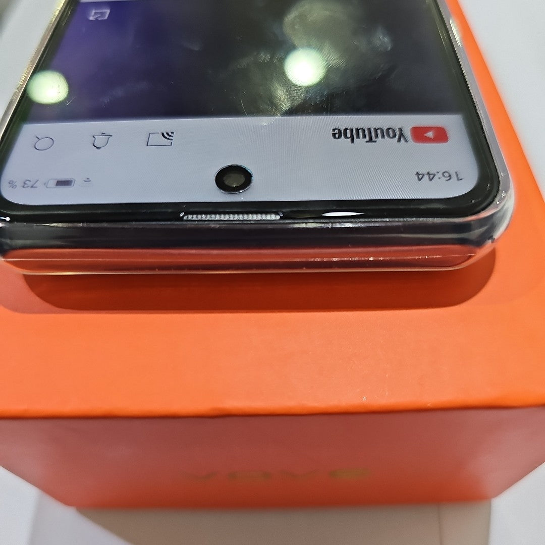 CELULAR OTRAS MARCAS OTROS MODELOS 512 GB 12 GB RAM (SEMINUEVO)