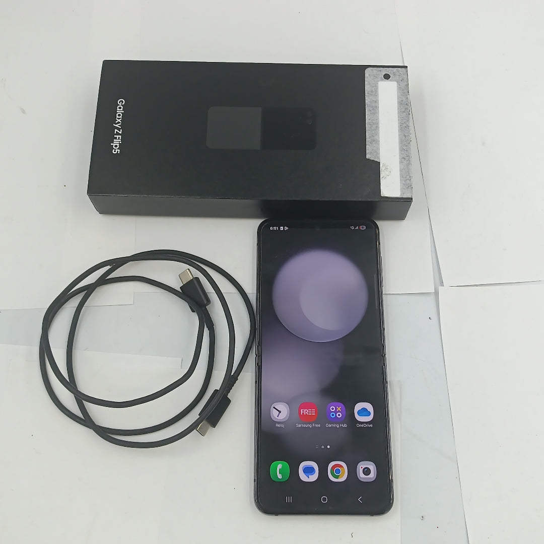 CELULAR SAMSUNG GALAXY Z FLIP 5 SM-F731B (2023) 256 GB 8 GB RAM (SEMINUEVO)