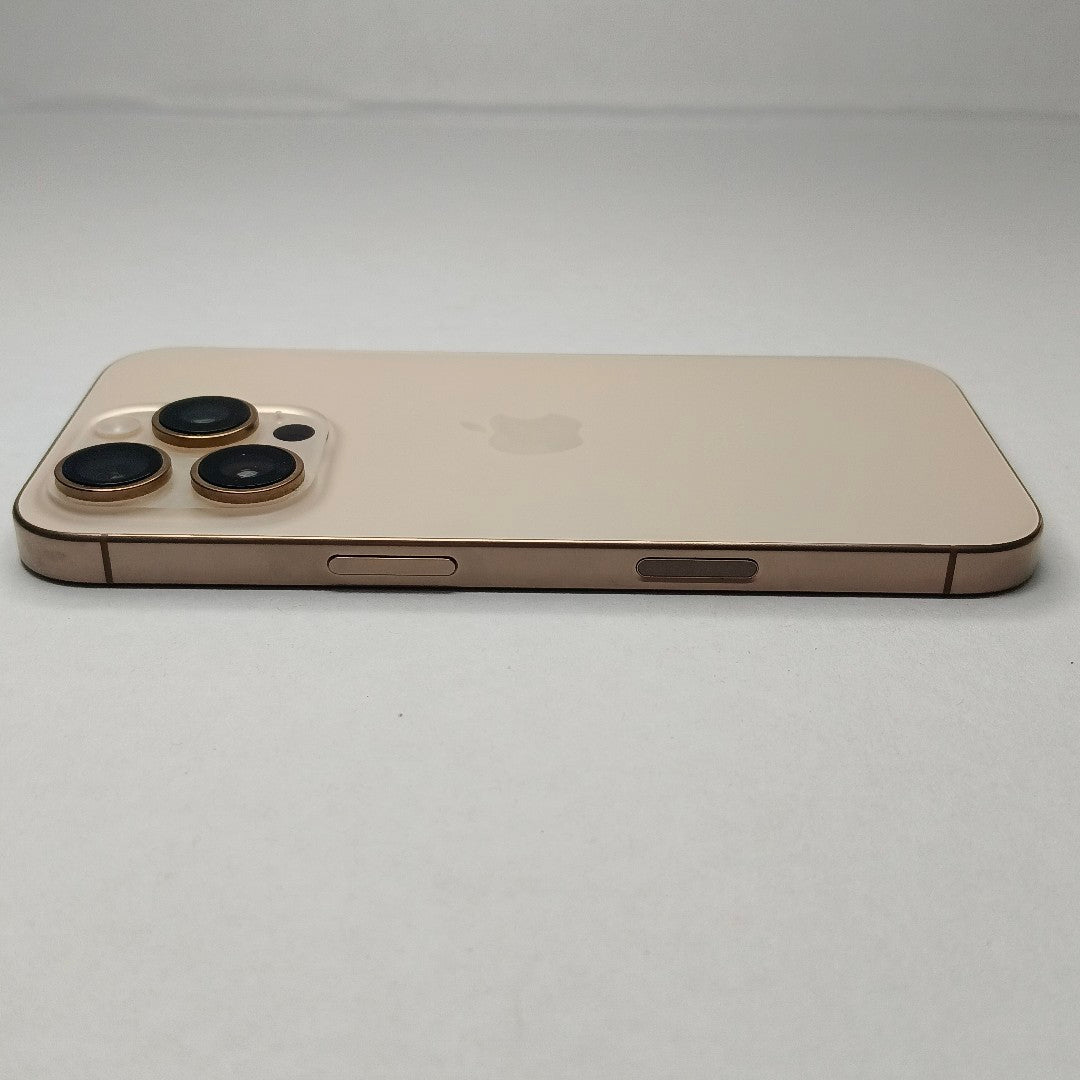 CELULAR APPLE IPHONE 16 PRO A3292 (2024) 256 GB 8 GB RAM (SEMINUEVO)