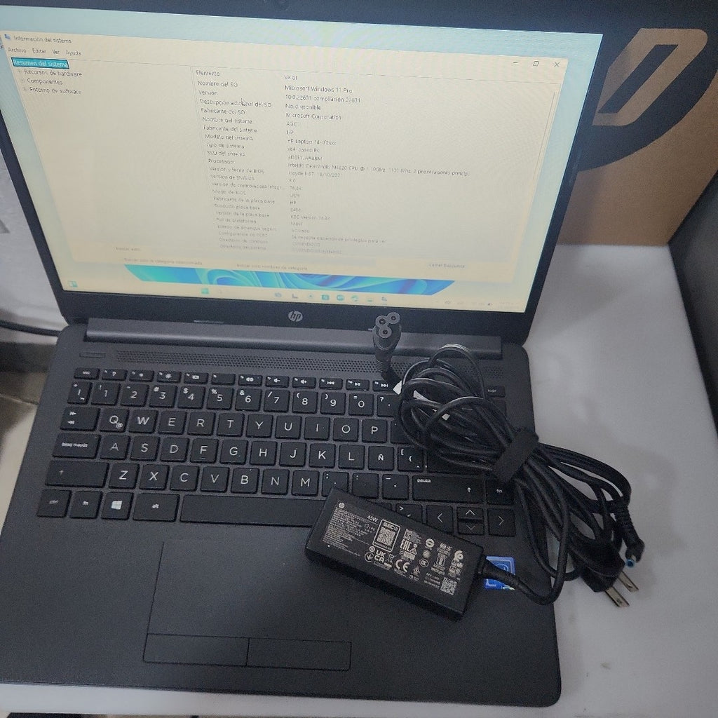 LAPTOP HP 14-CF2542LA (2022) 256 GB SSD 8 GB RAM (SEMINUEVO)