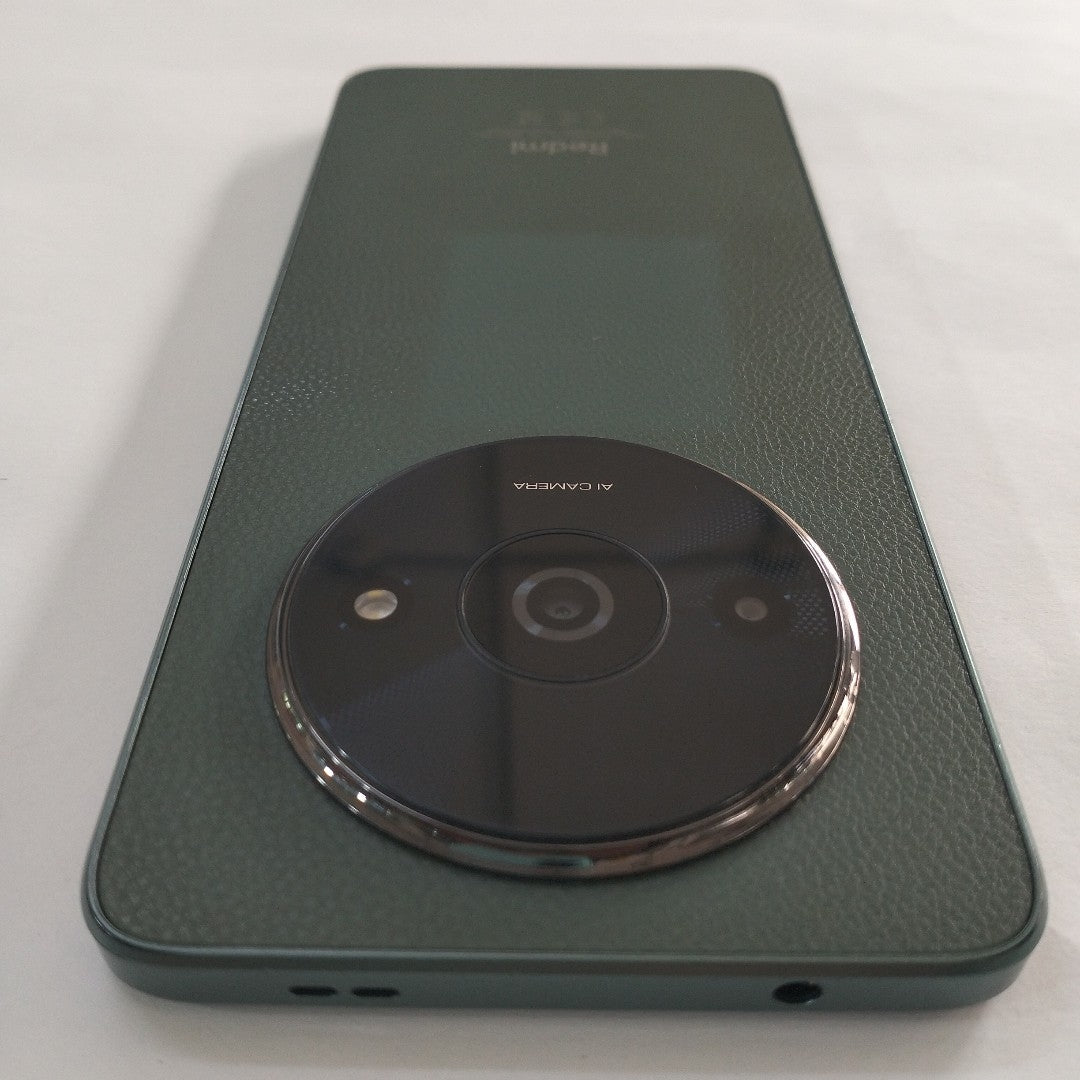 CELULAR XIAOMI REDMI A3 2312CRNCCL (2024) 64 GB 2 GB RAM (SEMINUEVO)