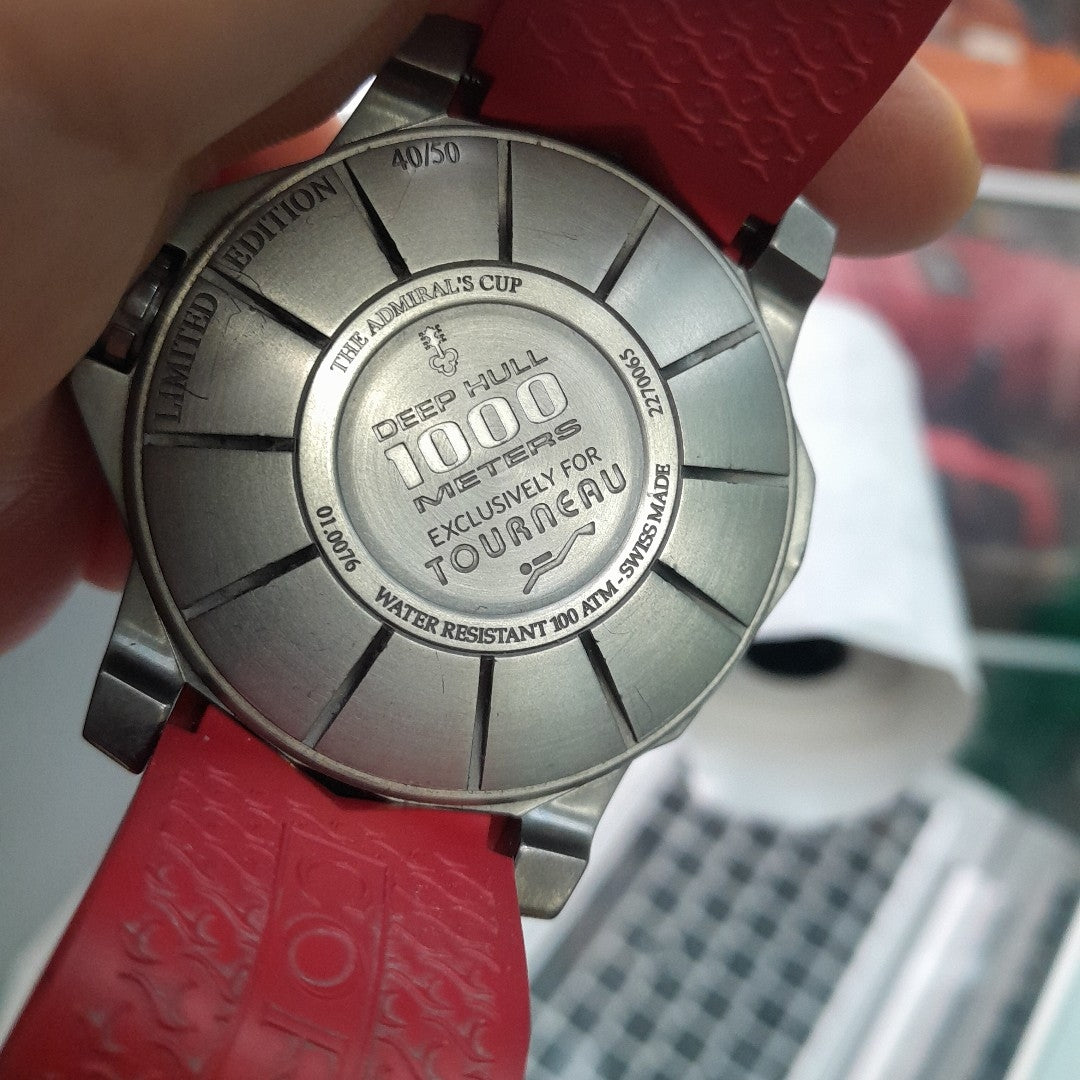  RELOJ CABALLERO  CORUM  DEEP HULL (SEMINUEVO)