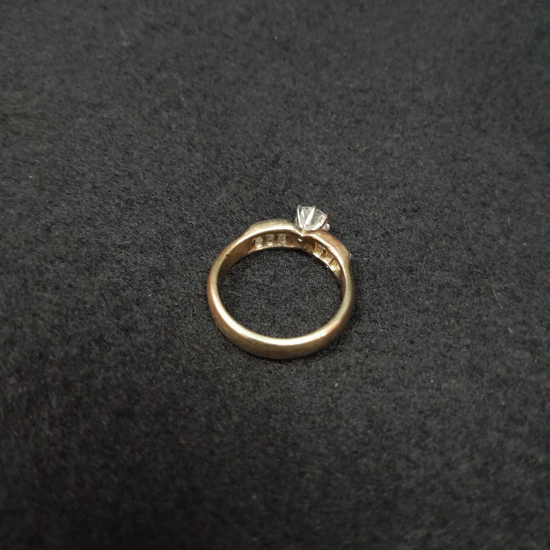 ANILLO. ORO. 10 K 4.9 GRMS (SEMINUEVO)